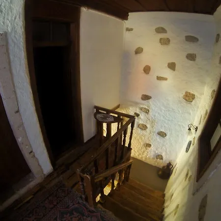 בית הארחה Afet Hanim Konagi