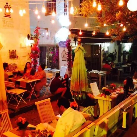 Afet Hanim Konagi בית הארחה 4*