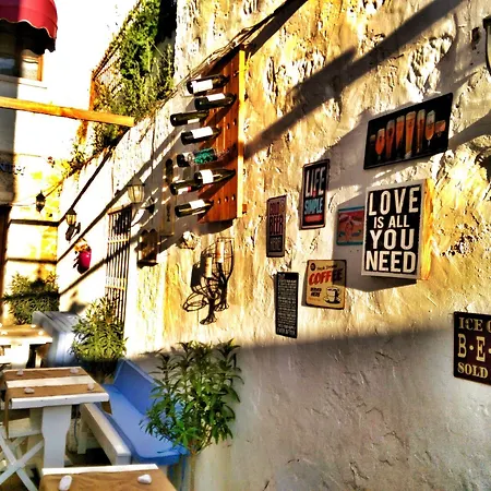 Afet Hanim Konagi Konukevi