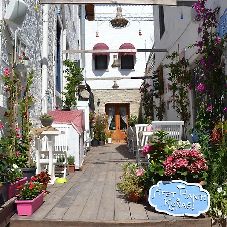 Afet Hanim Konagi 4*